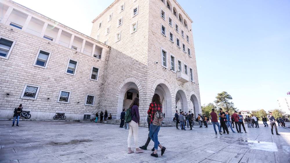 Universiteti i Tiranes miraton rritjen me 8 per qind te pages se pedagogeve